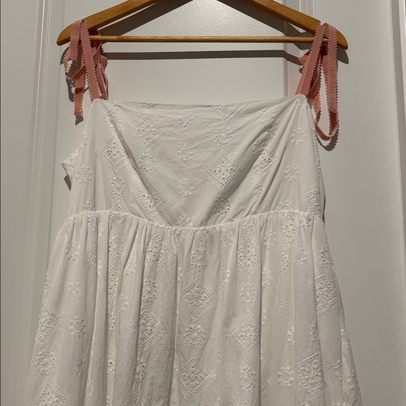 Petal & Pup Odessa Maxi Dress - Picture 10 of 10